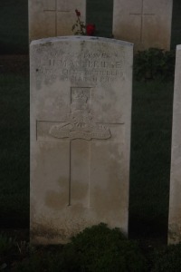 Aubigny Communal Cemetery Extension - Mansbridge, C H