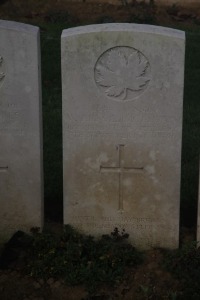 Aubigny Communal Cemetery Extension - McElwain, William Arnold