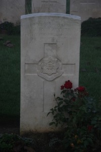 Aubigny Communal Cemetery Extension - McFadden, J