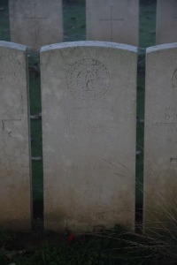 Aubigny Communal Cemetery Extension - McFadyen, Archibald