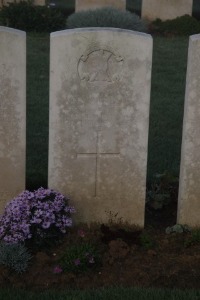 Aubigny Communal Cemetery Extension - McIntosh, Allan