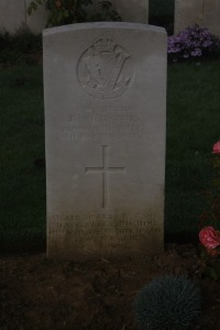 Aubigny Communal Cemetery Extension - McManus, E