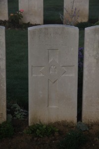 Aubigny Communal Cemetery Extension - McManus, Francis