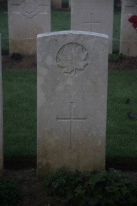 Aubigny Communal Cemetery Extension - McNab, D