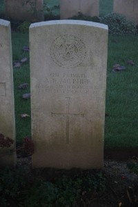 Aubigny Communal Cemetery Extension - McPhee, Angus Ferguson