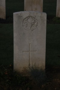 Aubigny Communal Cemetery Extension - Minshall, Albert