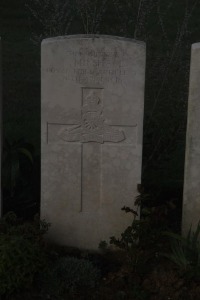 Aubigny Communal Cemetery Extension - Minshall, F