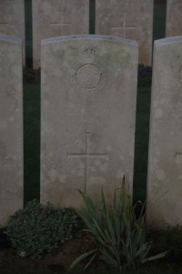 Aubigny Communal Cemetery Extension - Mitchell, J E C