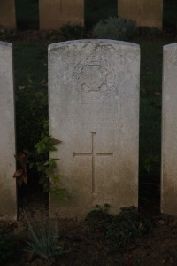 Aubigny Communal Cemetery Extension - Newbold, C