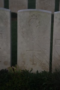 Aubigny Communal Cemetery Extension - Newman, R H