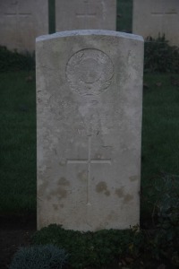 Aubigny Communal Cemetery Extension - Nicholls, Adolphus