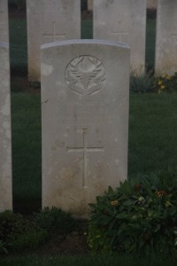 Aubigny Communal Cemetery Extension - Ogilvie, R