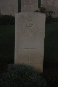 Aubigny Communal Cemetery Extension - Olmstead, George Tait