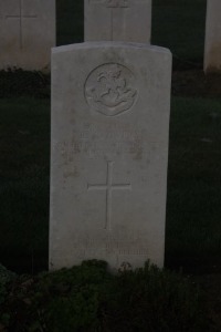 Aubigny Communal Cemetery Extension - Owers, R G