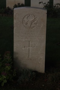 Aubigny Communal Cemetery Extension - Peace, Hubert