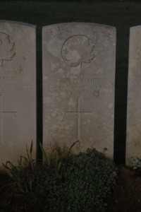 Aubigny Communal Cemetery Extension - Peachey, Earl Norwood