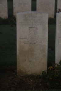 Aubigny Communal Cemetery Extension - Phair, Robert