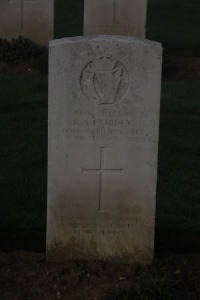 Aubigny Communal Cemetery Extension - Priddey, Robert Shaw