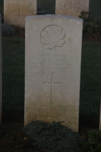 Aubigny Communal Cemetery Extension - Quayle, Thomas Hugh