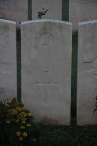 Aubigny Communal Cemetery Extension - Ratcliffe, D C