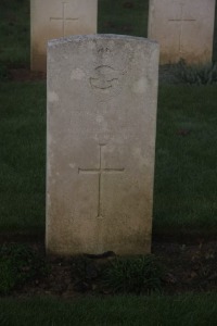 Aubigny Communal Cemetery Extension - Reynell, Frederick Henry