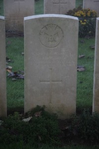 Aubigny Communal Cemetery Extension - Richards, Sydney