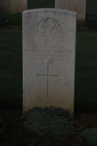 Aubigny Communal Cemetery Extension - Robertson, Norman John