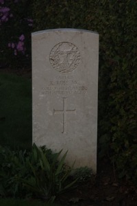 Aubigny Communal Cemetery Extension - Ross, Robert