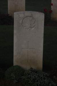 Aubigny Communal Cemetery Extension - Sanford, C G