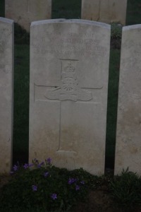 Aubigny Communal Cemetery Extension - Saunders, Robert William