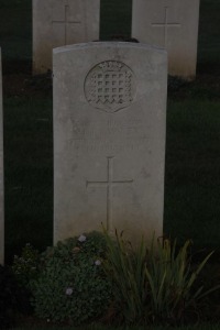 Aubigny Communal Cemetery Extension - Sawyer, H J