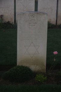 Aubigny Communal Cemetery Extension - Schneiders, A M