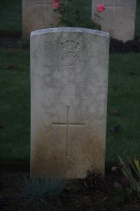 Aubigny Communal Cemetery Extension - Shaw, H