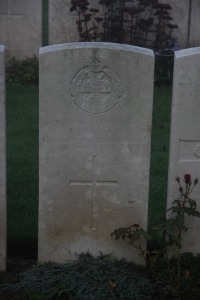 Aubigny Communal Cemetery Extension - Shaw, J W