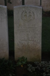 Aubigny Communal Cemetery Extension - Shorrocks, F T