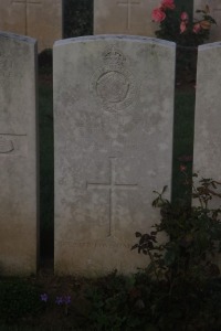 Aubigny Communal Cemetery Extension - Simmons, Fredrick William