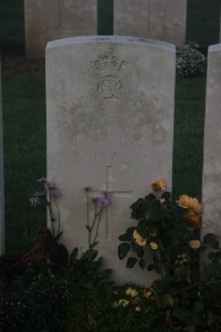 Aubigny Communal Cemetery Extension - Simpson, G H