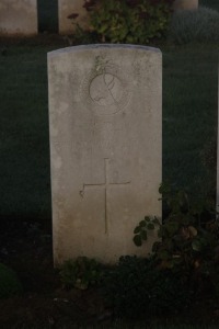 Aubigny Communal Cemetery Extension - Smit, J