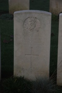 Aubigny Communal Cemetery Extension - Smith, A M