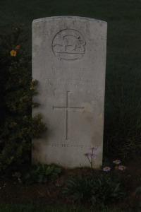 Aubigny Communal Cemetery Extension - Smith, F