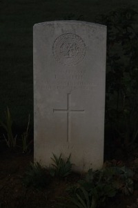 Aubigny Communal Cemetery Extension - Smith, Thomas