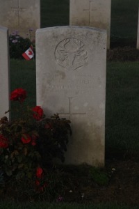 Aubigny Communal Cemetery Extension - Snyder, G C