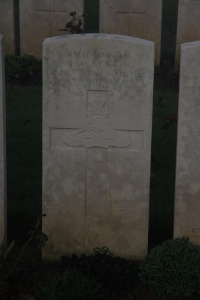 Aubigny Communal Cemetery Extension - Steer, Ernest George