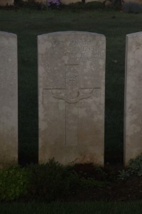 Aubigny Communal Cemetery Extension - Stevens, Henry Augustus