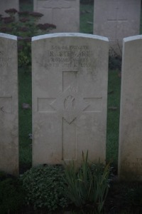 Aubigny Communal Cemetery Extension - Stewart, R