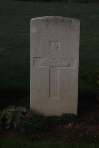 Aubigny Communal Cemetery Extension - Stonier, A J