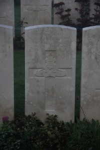 Aubigny Communal Cemetery Extension - Stott, Albert Squire