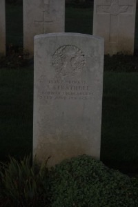 Aubigny Communal Cemetery Extension - Strathdee, James