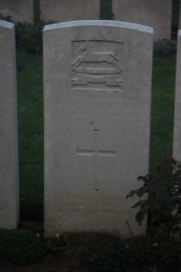 Aubigny Communal Cemetery Extension - Sutcliffe, H