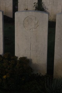 Aubigny Communal Cemetery Extension - Sutton, Arthur Dudley